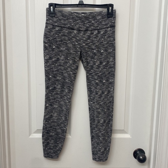 Mossimo Cropped Leggings Gray XS - Picture 1 of 5